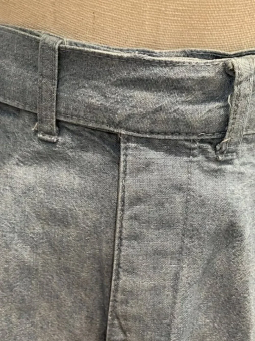 GAP • Vintage • high waisted pleated chambray shorts - Picture 6 of 12
